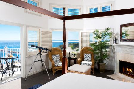 Avonlea-Rooms-Moonstone-02